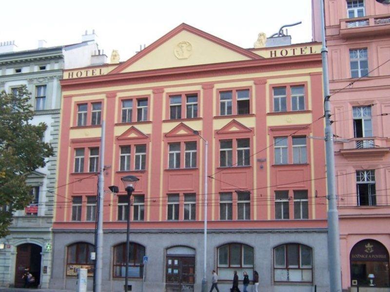 Hostel Junior Prague Exterior photo